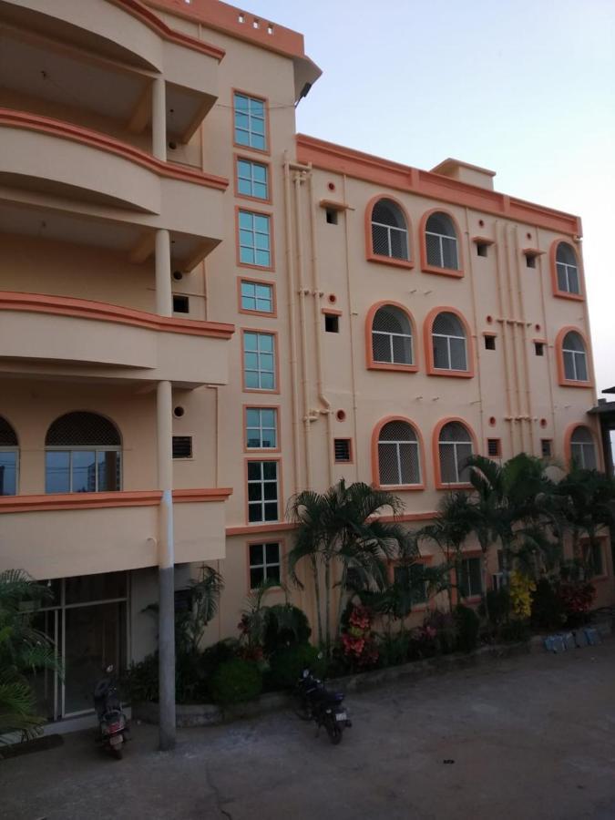 Goroomgo Silicon Residency Puri Near Sea Beach & Temple - Luxurious Room - Lift And Parking Facilities - Best Seller Bagian luar foto