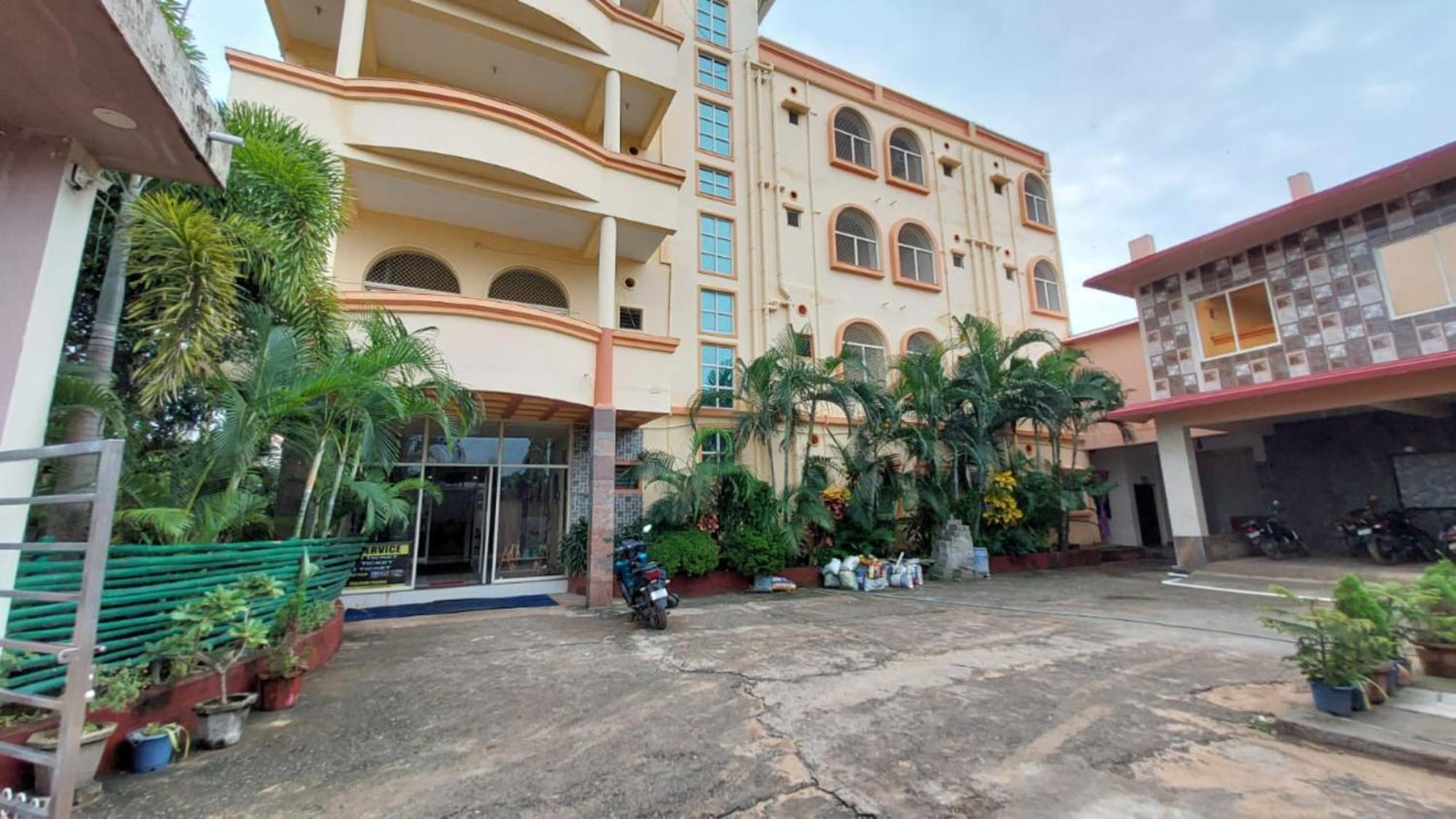Goroomgo Silicon Residency Puri Near Sea Beach & Temple - Luxurious Room - Lift And Parking Facilities - Best Seller Bagian luar foto